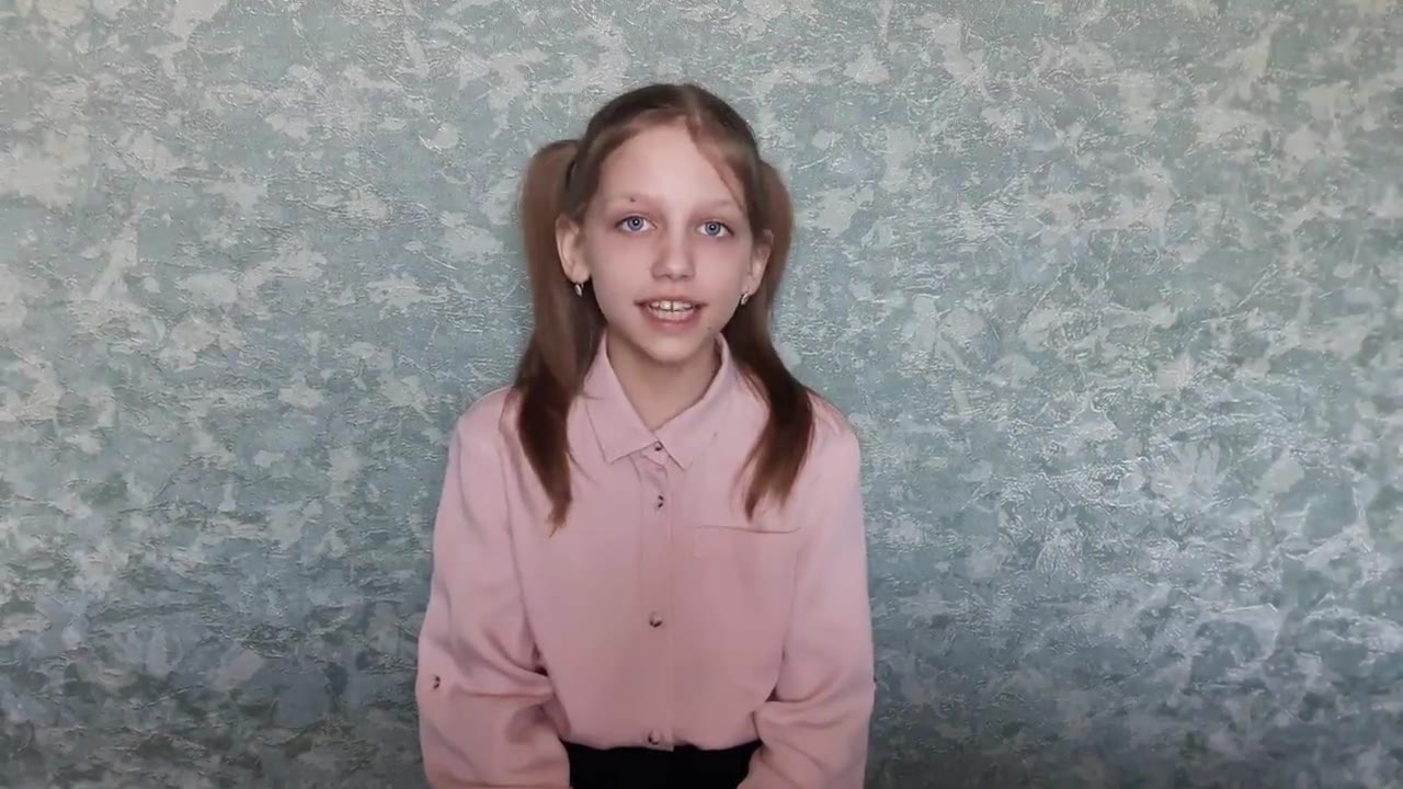 Варя читает. Варя читает. Варя читает. Варя читает. Сестры шоршер.